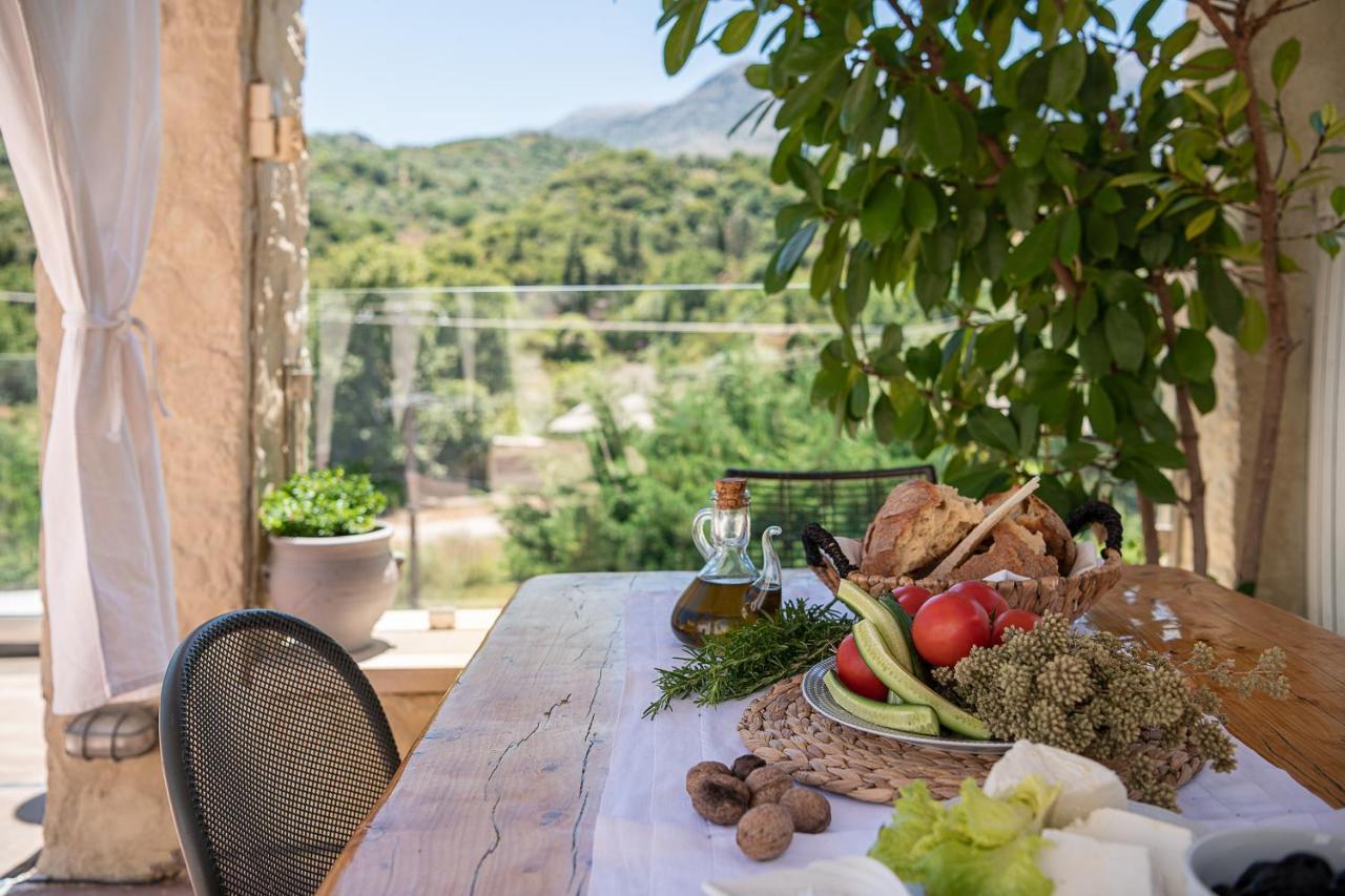 Verekinthos Villas - Pool, Hot Tub, Bbq, Kids Playground, Stunning Mountain Views Yerolakkos Экстерьер фото